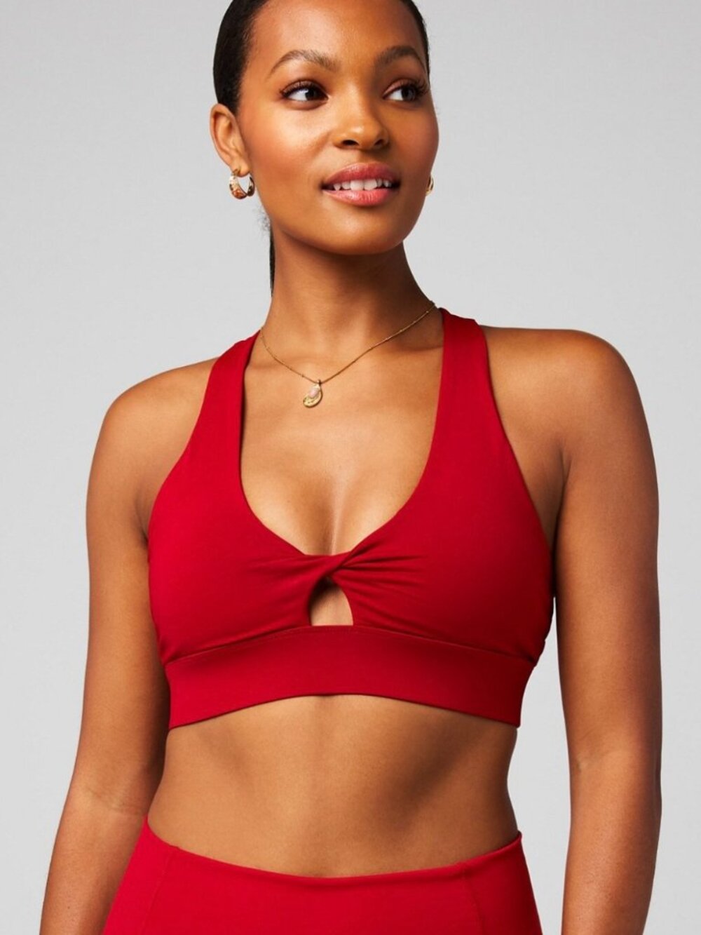 Fabletics Oasis Twist Medium Impact Sports Bra, Holly Berry (Red), Size L